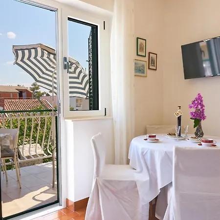 Apartmani Marta I Franka Zablace Exterior photo